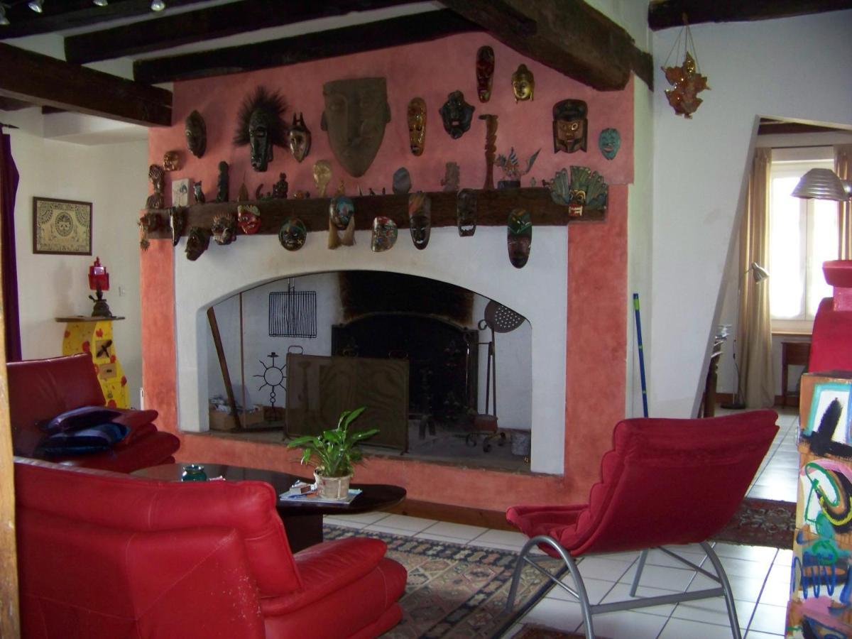 Grande Maison Atypique Le Burgaud Esterno foto